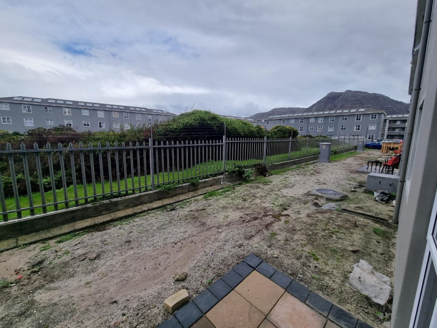 To Let 2 Bedroom Property for Rent in Muizenberg Western Cape
